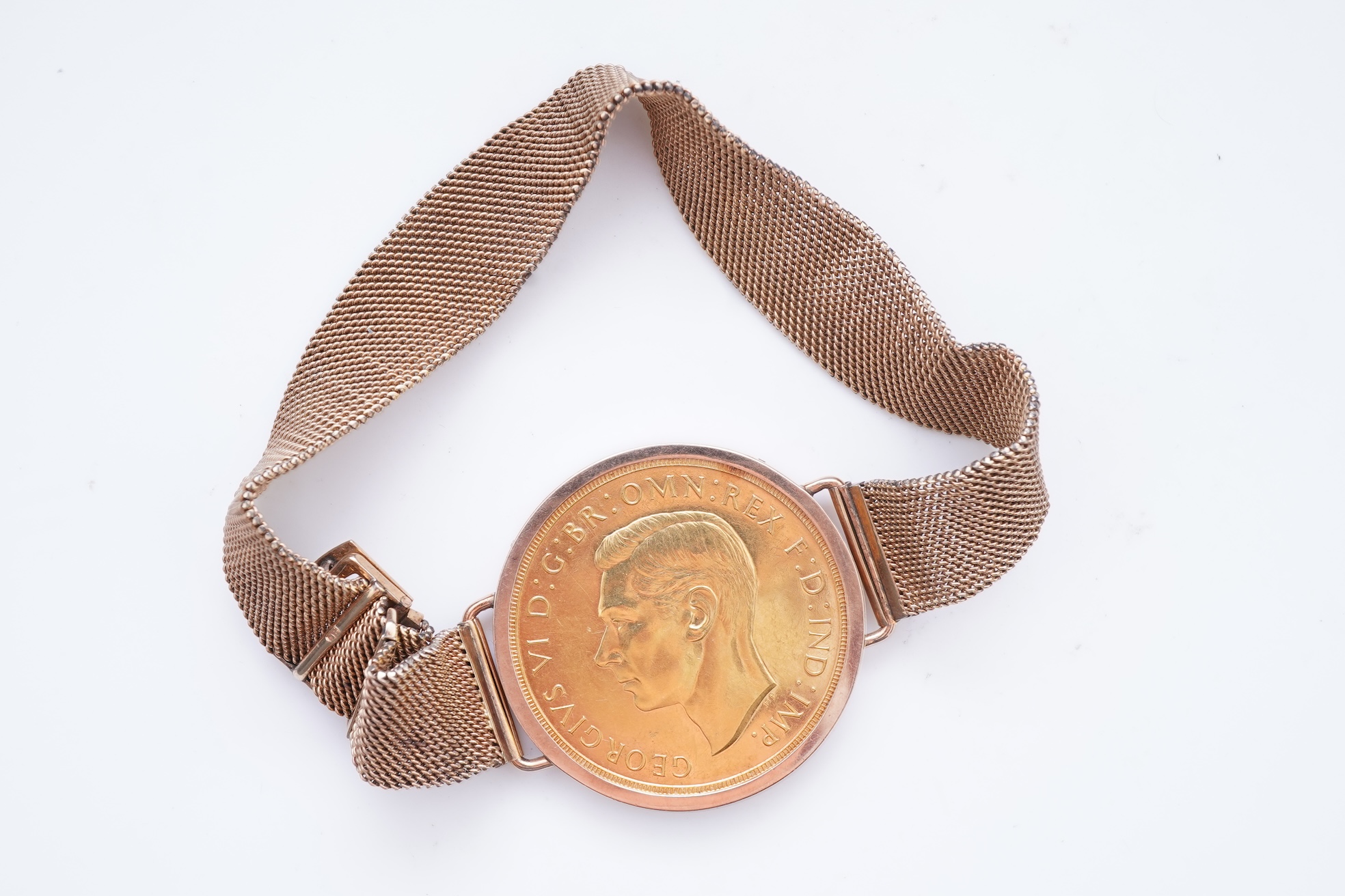 A rare George VI quintuple gold sovereign bracelet, circa 1937